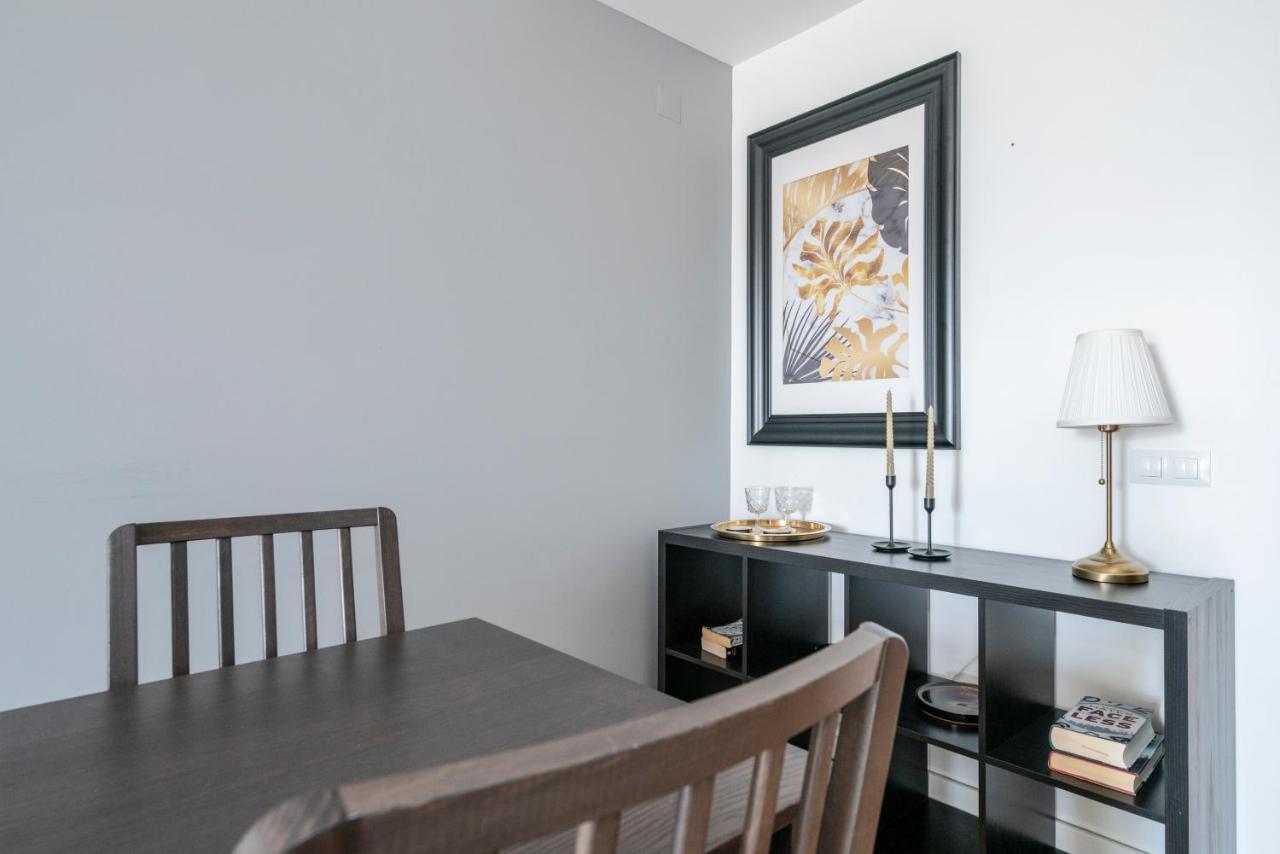 Bright & Spacious 2 Bed Flat 2 Bath W Garage In Lagos Marina Esterno foto