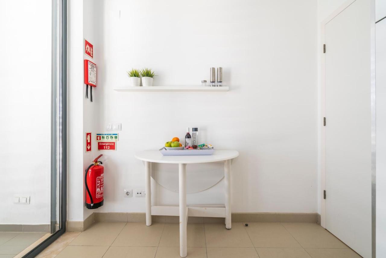 Bright & Spacious 2 Bed Flat 2 Bath W Garage In Lagos Marina Esterno foto